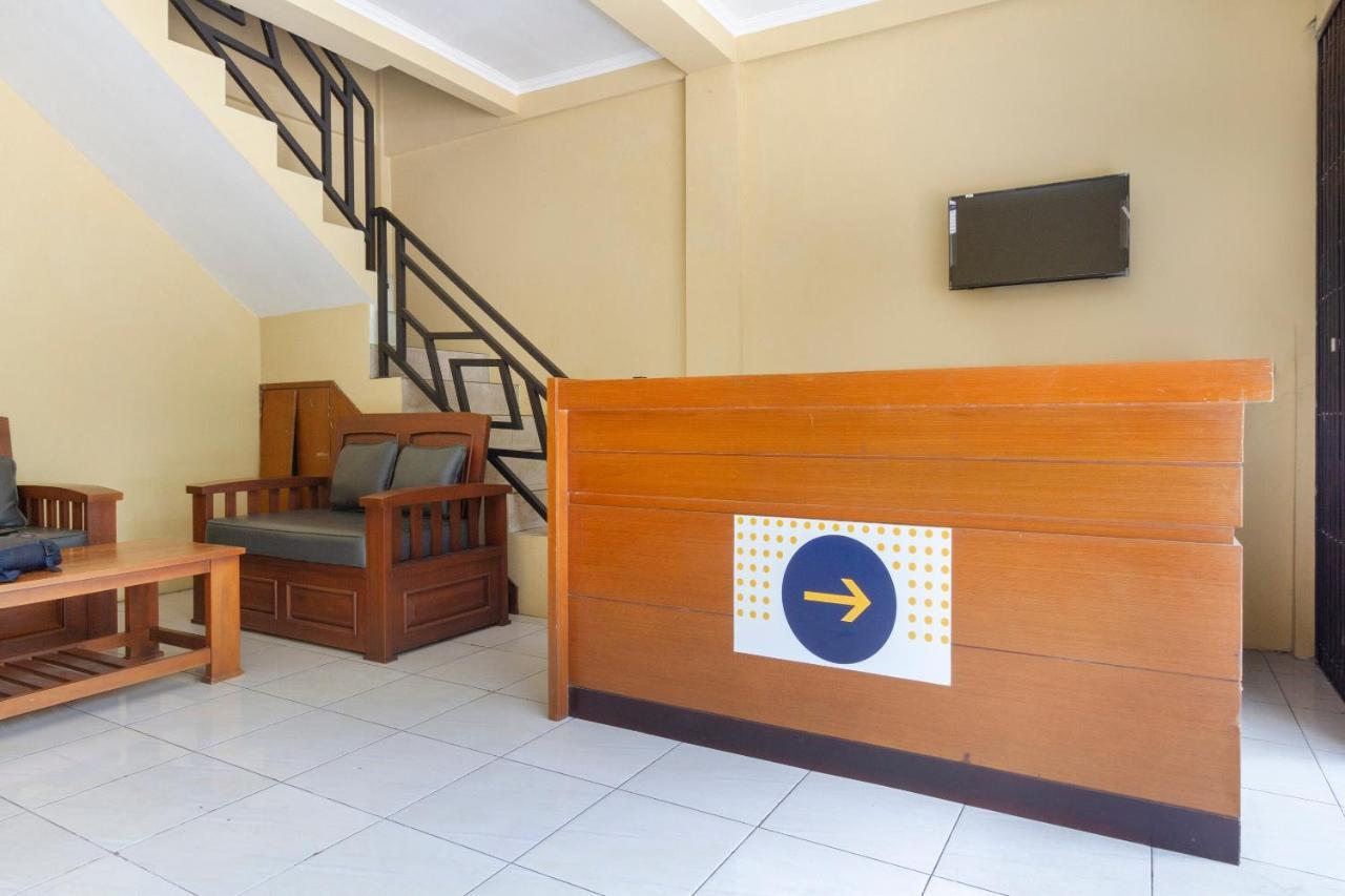 Spot On 2891 999 Guest House Sumedang Bagian luar foto
