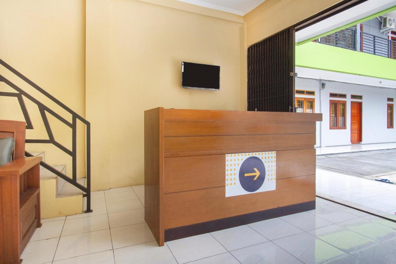 Spot On 2891 999 Guest House Sumedang Bagian luar foto