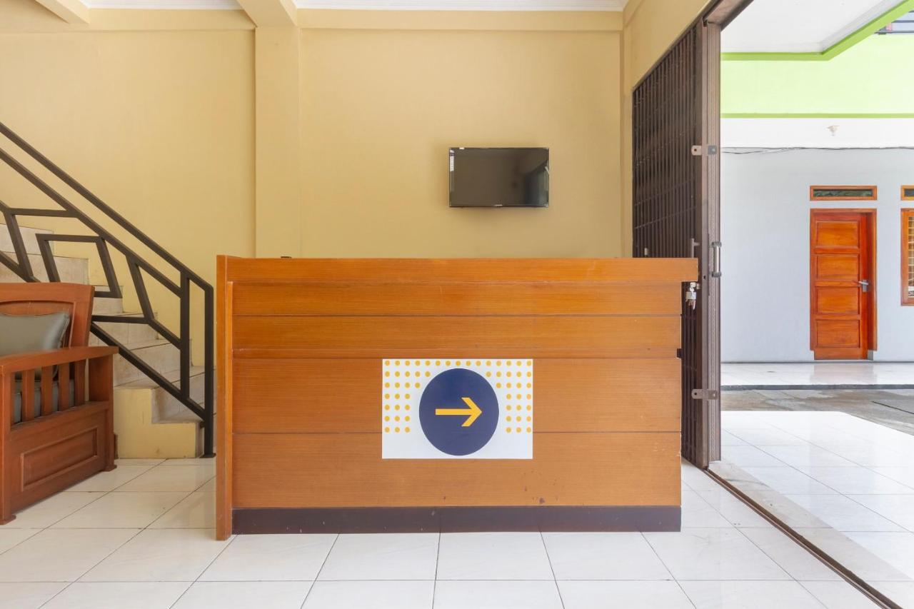 Spot On 2891 999 Guest House Sumedang Bagian luar foto