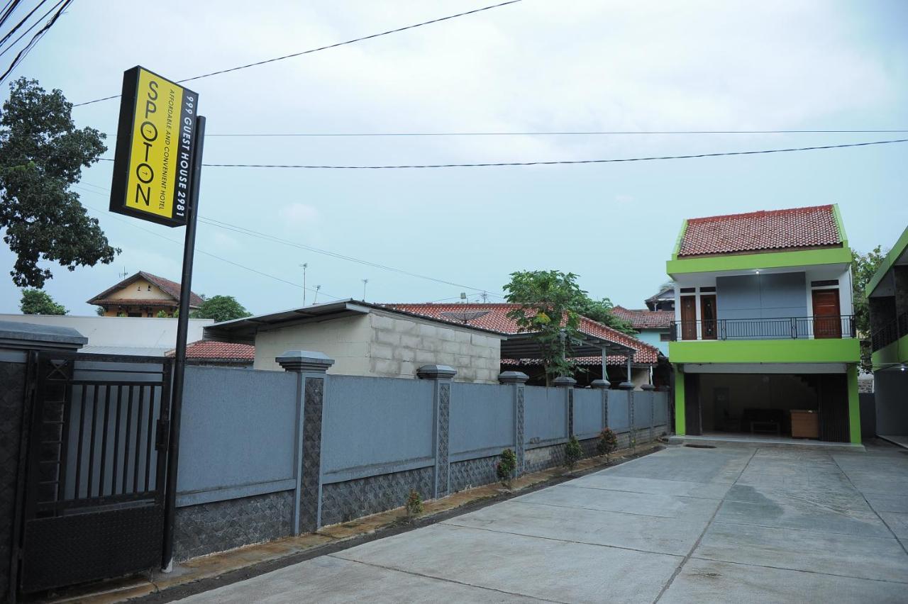Spot On 2891 999 Guest House Sumedang Bagian luar foto