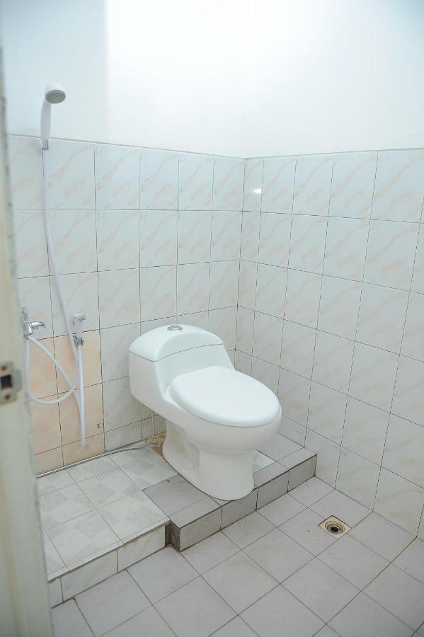 Spot On 2891 999 Guest House Sumedang Bagian luar foto